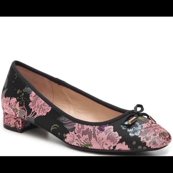 Kelly & Katie Black Floral Elerana Flats - Picture 2 of 5
